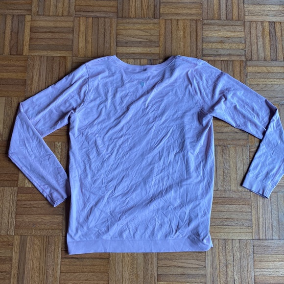 Lululemon active long sleeve logo tee - Picture 2 of 3